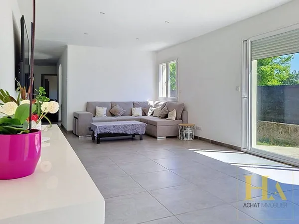 Maison de plain-pied 5 pièces 135 m²