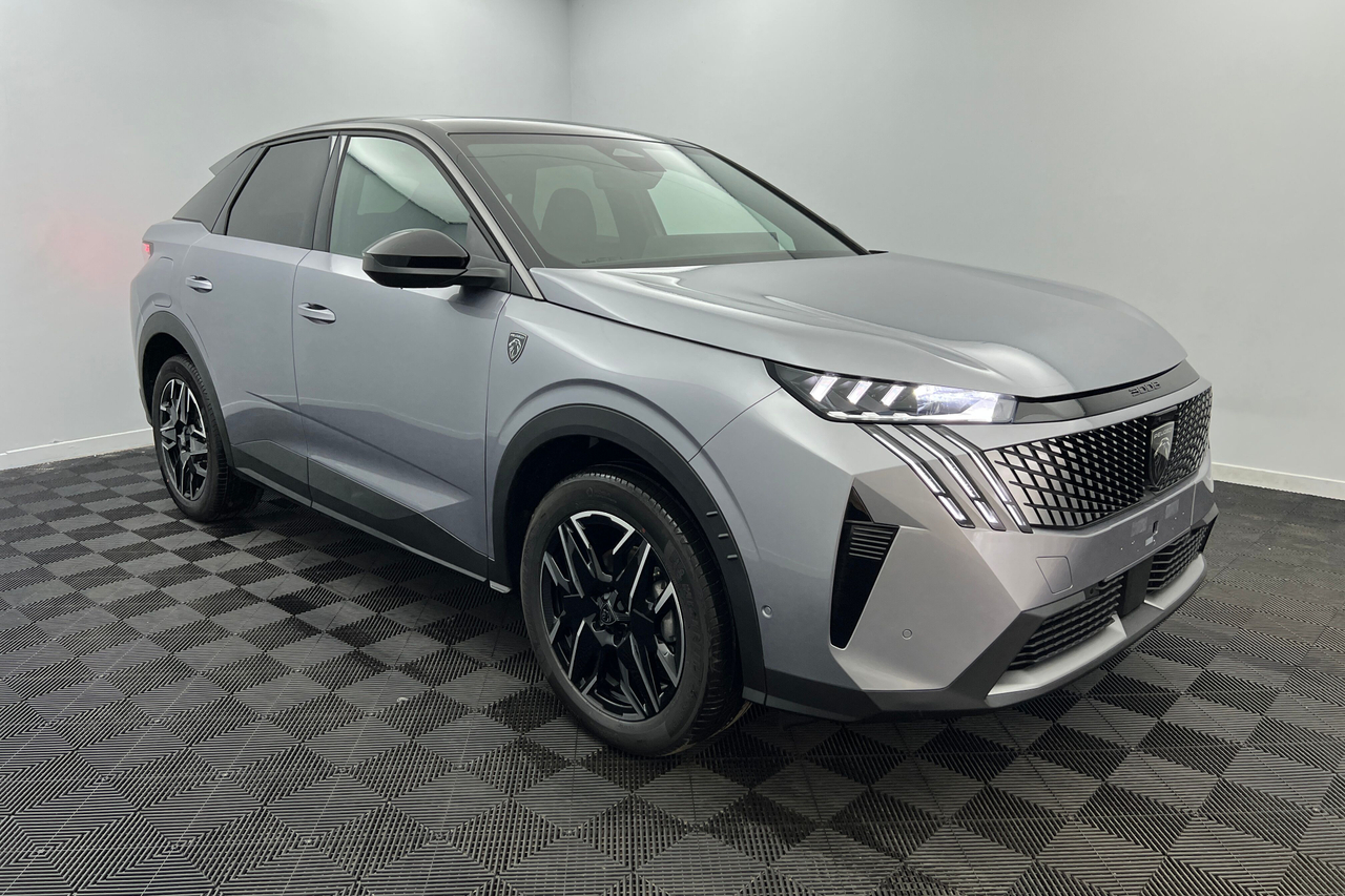 PEUGEOT 3008 Hybrid 145 e-DCS6 — photo 3