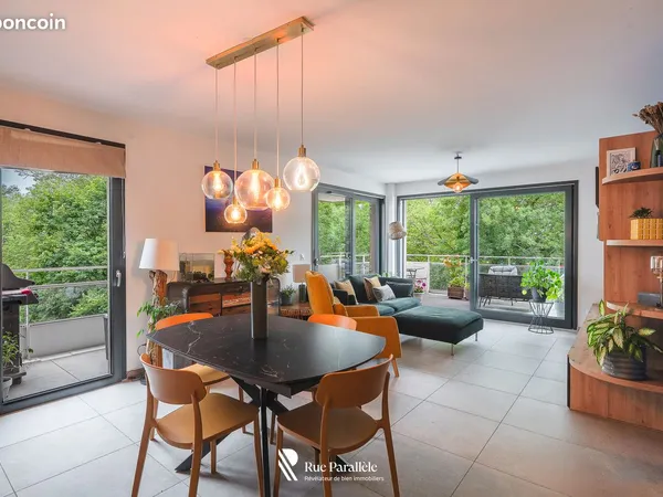 Appartement récent - T4 de 92 m² avec grande terrasse et stationnement