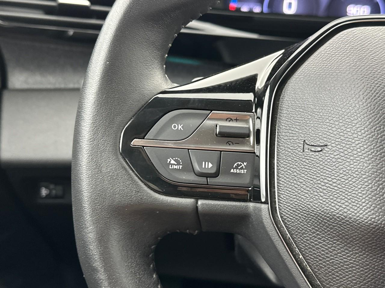 Peugeot 308 puretech 130ch s&s eat8 active pack — photo 20