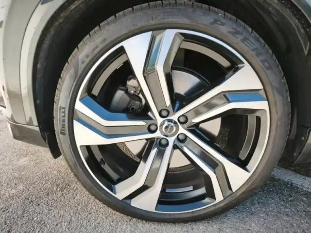 Volvo Xc90 t8 awd 303 + 87ch r-design geartronic — photo 9