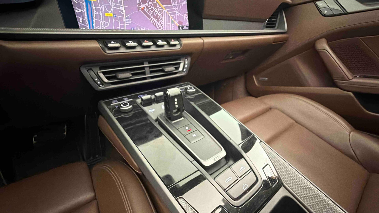 Porsche 911 Carrera S Cabriolet 3.0i 450 PDK — photo 21