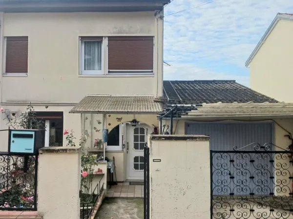 CHAVIGNY - Maison dans quartier résidentiel, 4 pièces, 3 chambres.