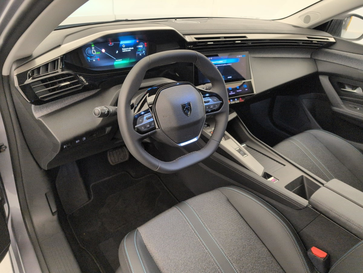 Peugeot 308 — photo 14