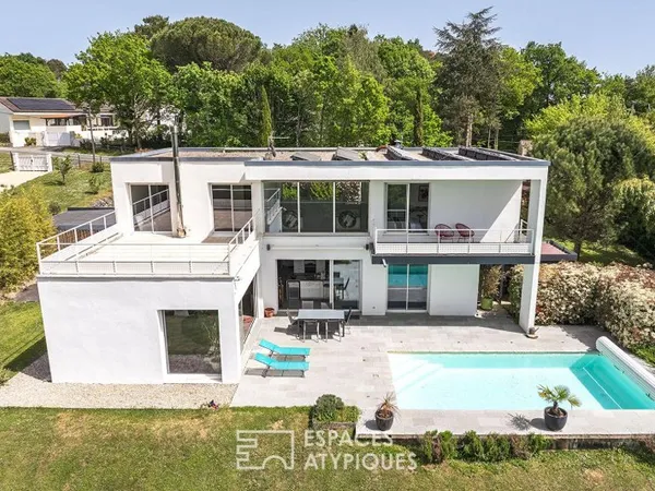 Vue, lumière, horizon : villa contemporaine d'exception aux portes de Périgueux