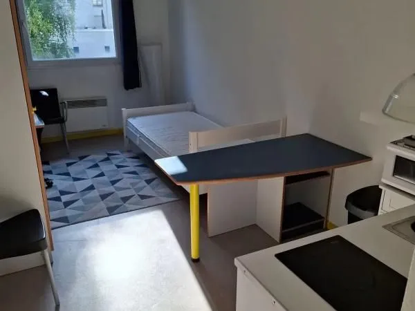 Studio 1 pièce 18 m²