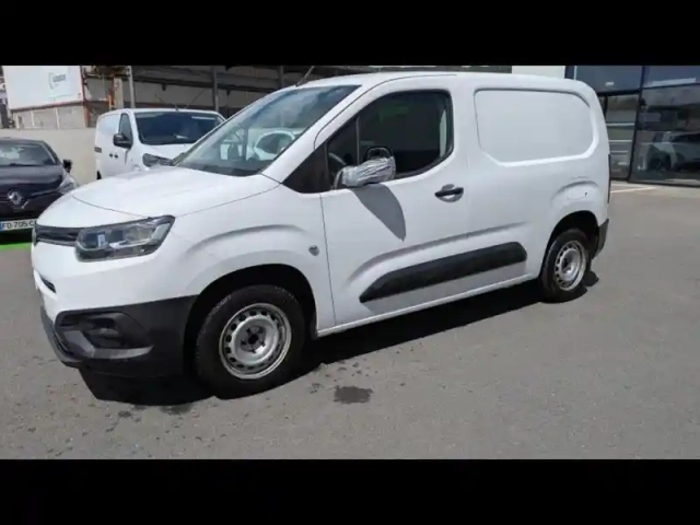 Toyota Proace city medium 100 d-4d dynamic rc21