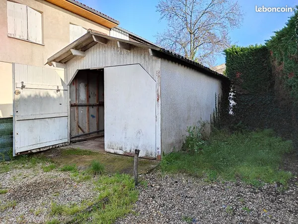 Maison 11 pièces 146 m²