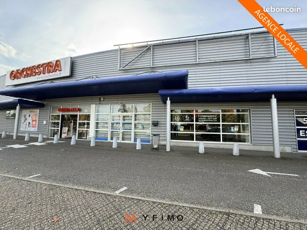 Local commercial 409 m² MAUREPAS