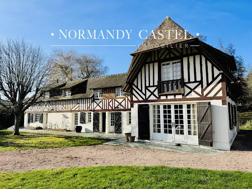 Maison 11 pièces 270 m²