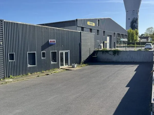 Local commercial 120 m² Saint-Martin-des-Champs