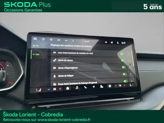 Skoda Octavia combi 2.0 tdi scr 150ch sportline dsg7 — photo 14