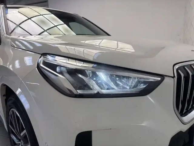 Bmw X1 sdrive 18d 150ch dkg7 — photo 20