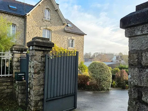 Maison 7 pièces 200 m²