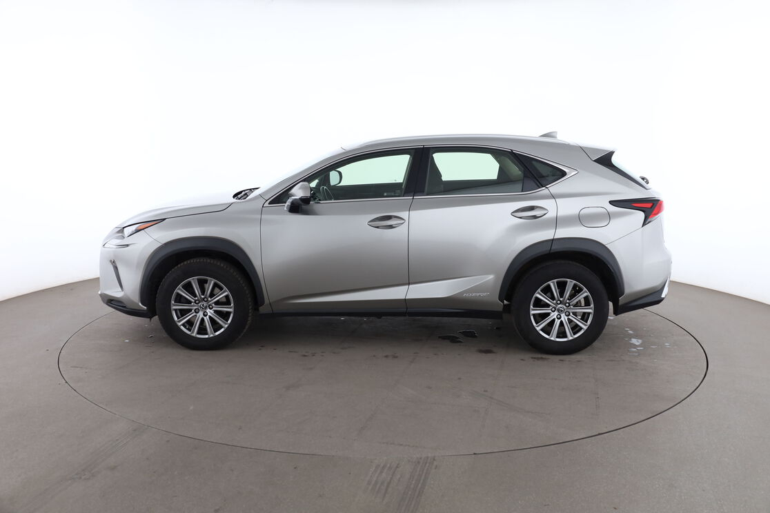 Lexus NX-Serie 300h Business 2WD Auto — photo 2