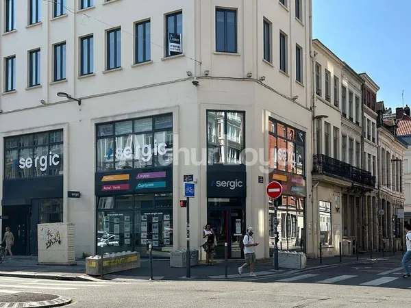 Local commercial 415 m²