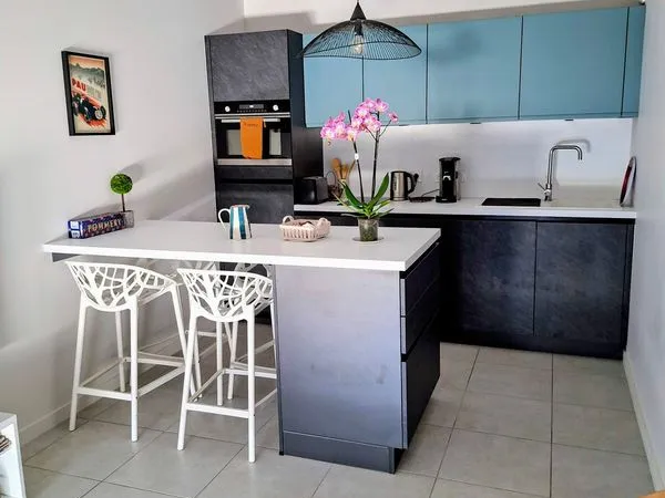 PAU - T2 NEUF 43 m² + LOGGIA 9 m² AVEC VUE SUR LES PYRENÉES