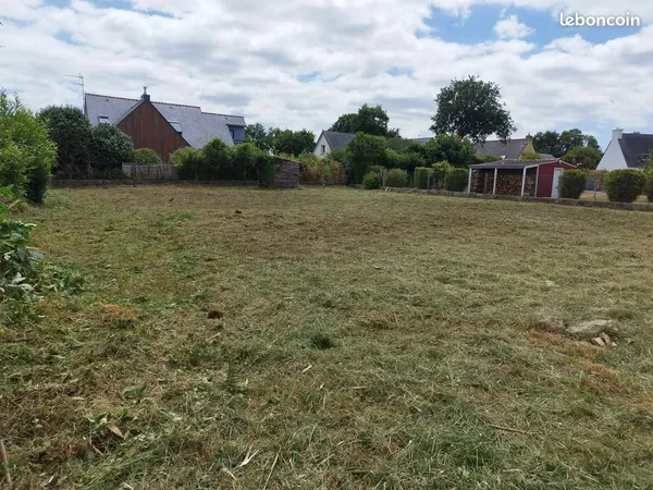 RARE Grand terrain centre-bourg