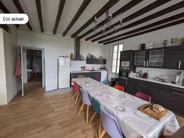 Maison 10 pièces 270 m²