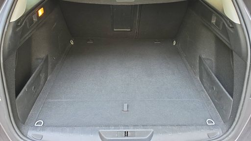 Peugeot 308 2.0 BlueHDi 150 EAT6 - Allure – 2017 – 125532 km – Diesel – Boîte Automatique — photo 26