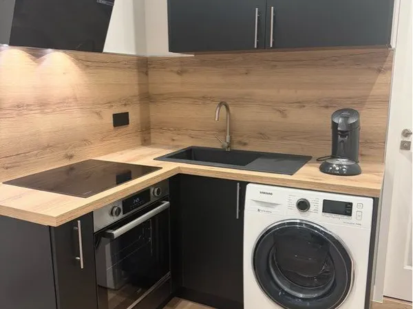 Studio rénové entièrement