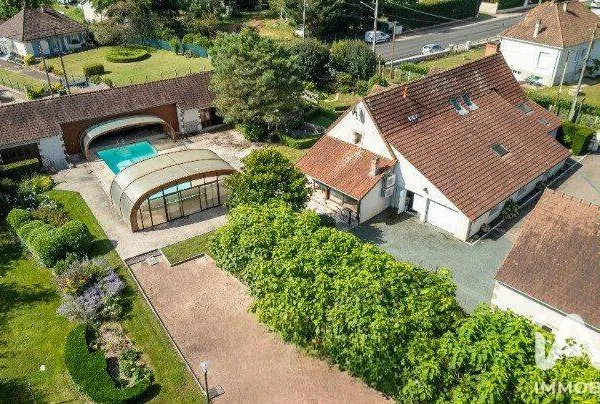 Maison de plain-pied 11 pièces 291 m²