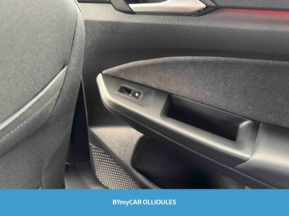 Volkswagen Golf 1.5 eTSI EVO2 116 DSG7 — photo 32