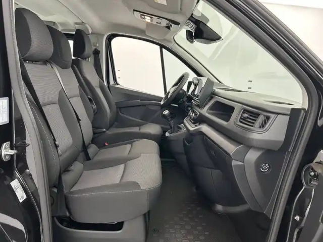 Renault Trafic blue dci 150 — photo 32