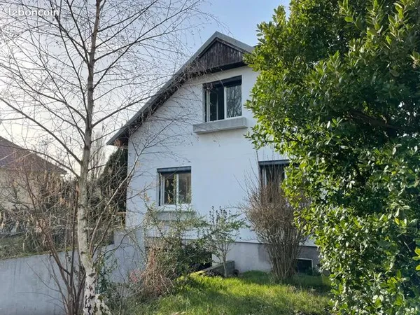GRANDE MAISON FAMILIALE (5 chambres) LE GRAND QUEVILLY