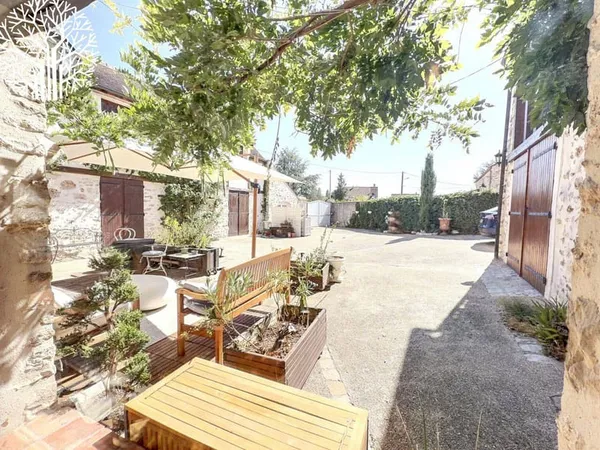 Villa 6 pièces 419 m²