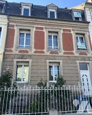 Immeuble 180 m²
