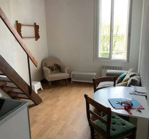 Studio 1 pièce 23 m²