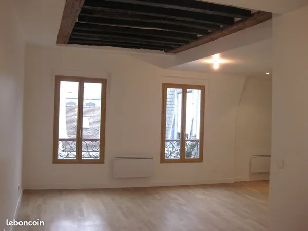 Paris 3e - Angle rue Quincampoix + rue aux Ours | 50 m² - 5e étage très lumineux & calme