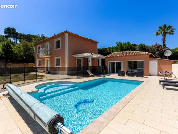 Villa 5 pièces 142 m²