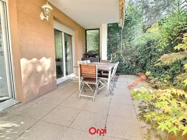 Appartement 2 pièces 85 m²