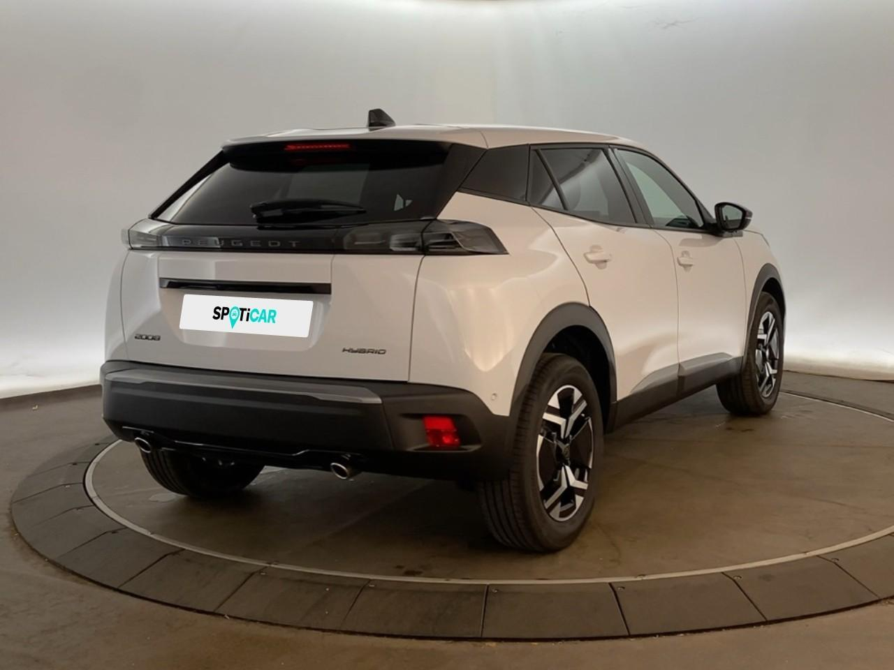 Peugeot 2008 hybrid 145 ch e-dcs6 allure — photo 7