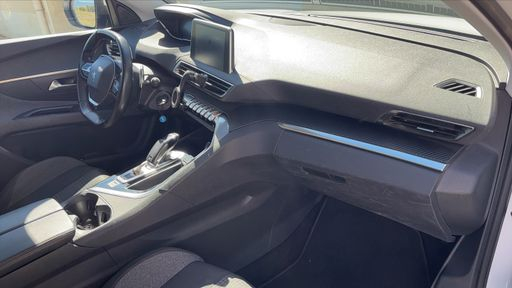 Peugeot 3008 1.5 BlueHDi 130 EAT8 - Active Business – 2019 – 150923 km – Diesel – Boîte Automatique — photo 10
