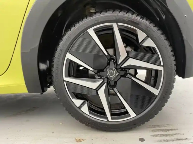 Peugeot 208 puretech 100 s&amp;s bvm6 — photo 50
