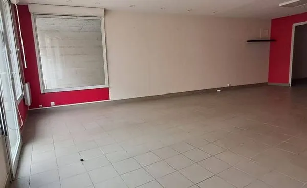 Local 1 pièce 45 m²