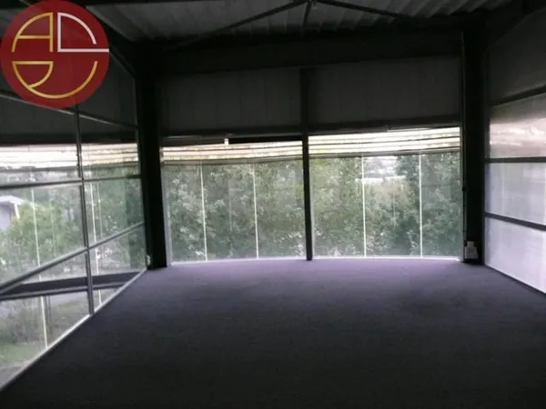 Local 350 m²