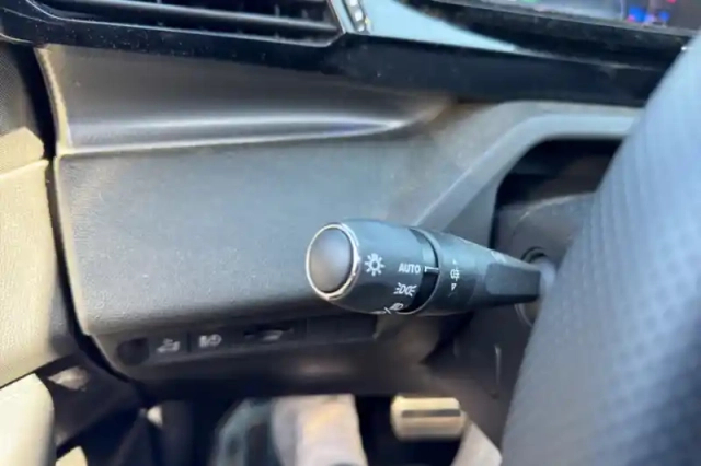 Peugeot 408 electrique 58 kwh 210 ch — photo 21