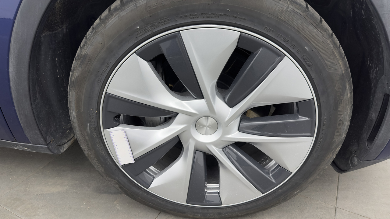 Tesla MODEL Y Grande Autonomie Dual Motor AWD — photo 9
