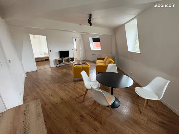 Joli T3 lumineux meublé