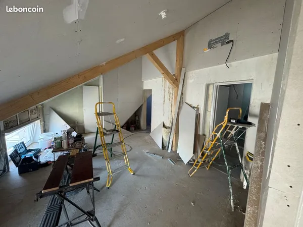 Superbe F3 duplex entièrement rénové - 60 m² - 2 chambres - Climatisation