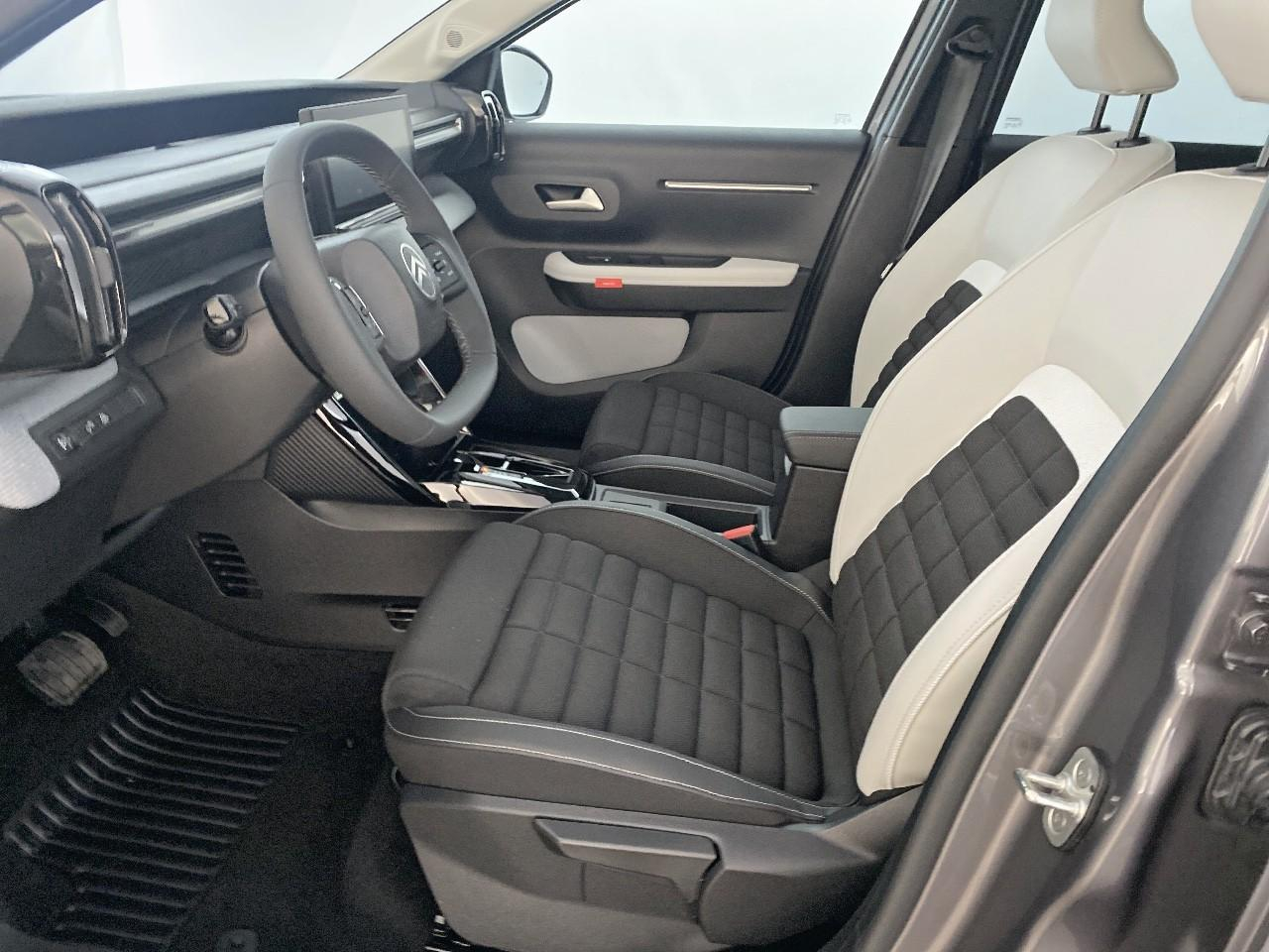 Citroën C3 Aircross hybride 145 ch aut max — photo 9