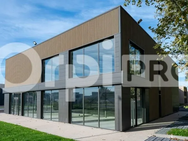 Local d'activité 3192 m²