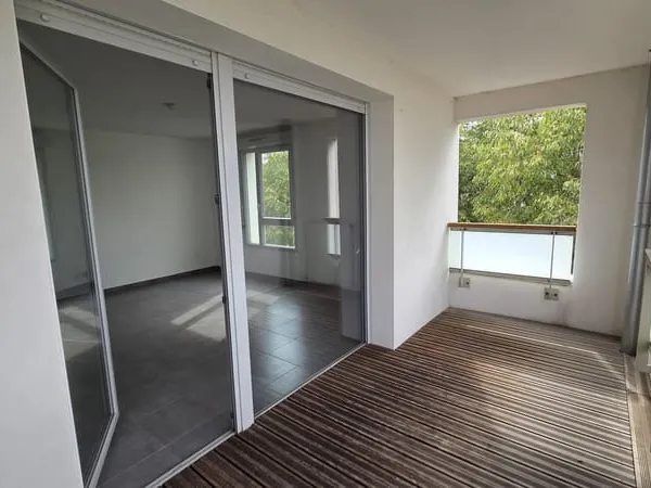 T2 AVEC TERRASSE ET PARKING - BLAGNAC 31700 - LES NEREIDES