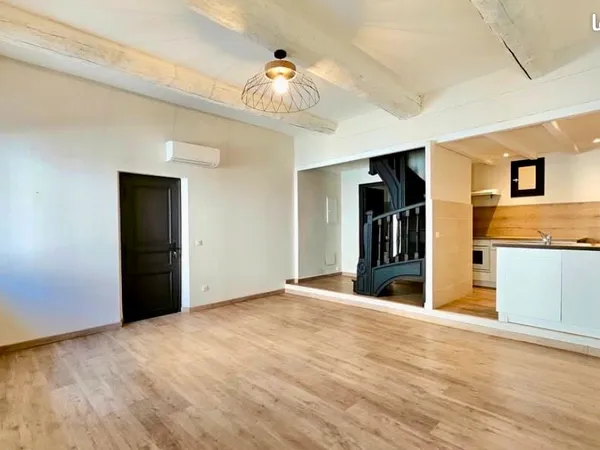 Maison rénovée avec garage