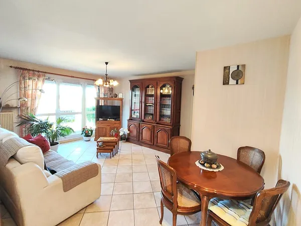 TALANT : T4 80m2 avec garage - Quartier Belvédère Citadelle
