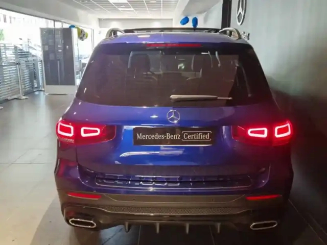 Mercedes Glb 200 d amg line — photo 12
